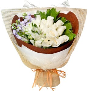 米白玫瑰花束 bq01